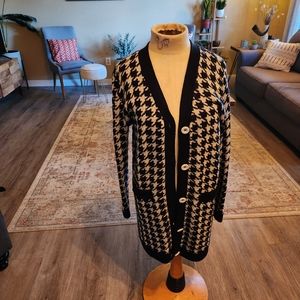Womens  Houndstooth  cardigan  sweater sz M